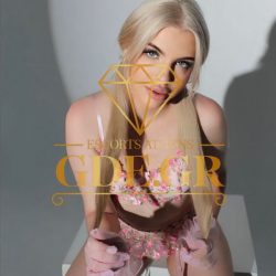 BLONDE-PETITE-CUTE-CALL-GIRL-AMELY-4