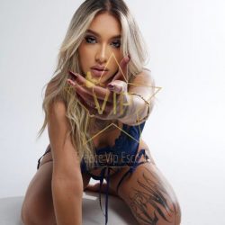 ESCORT-IN-ATHENS-LUA-TEEN-GIRL-GLAMOUR-ESCORTS-3